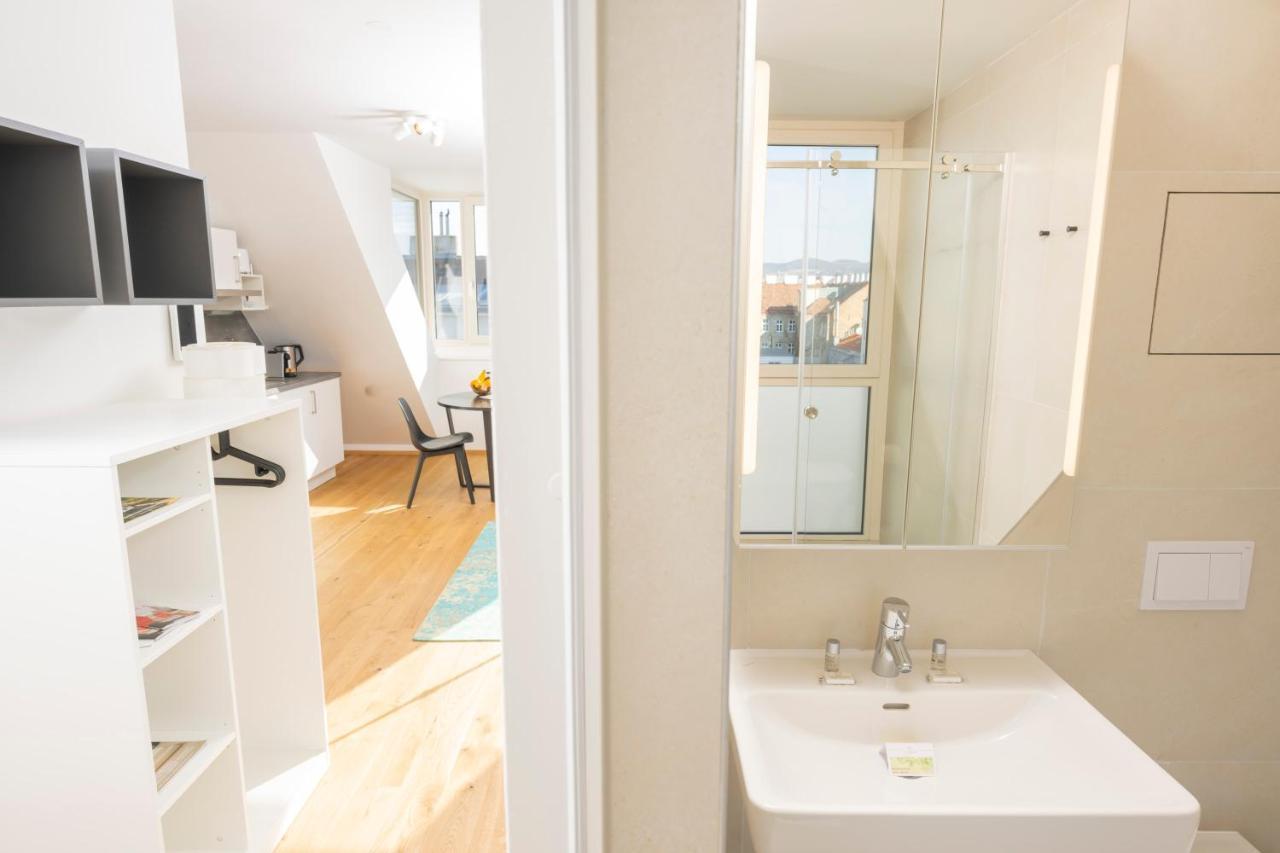 Rooftop Apartments Mit Grosser Terrasse فيينا المظهر الخارجي الصورة